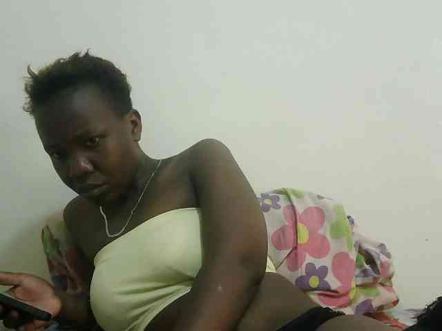 Blackdoll1 webcam