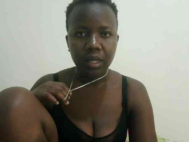 Blackdoll1 webcam