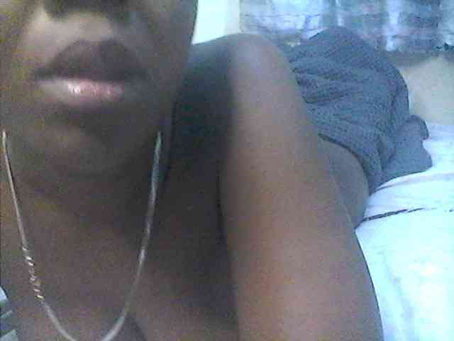 Blackdoll1 webcam