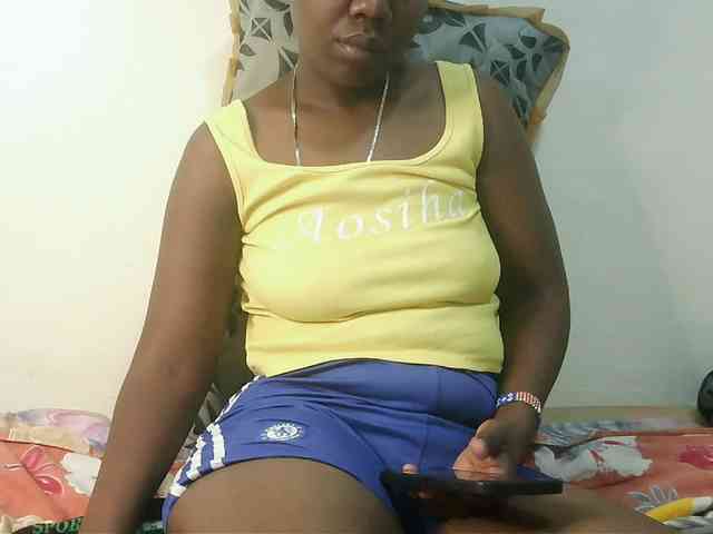 Blackdoll1 webcam