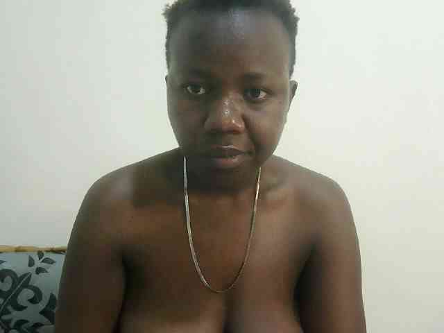 Blackdoll1 webcam
