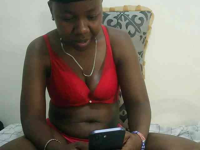 Blackdoll1 webcam