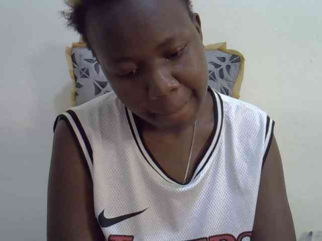 Blackdoll1 webcam