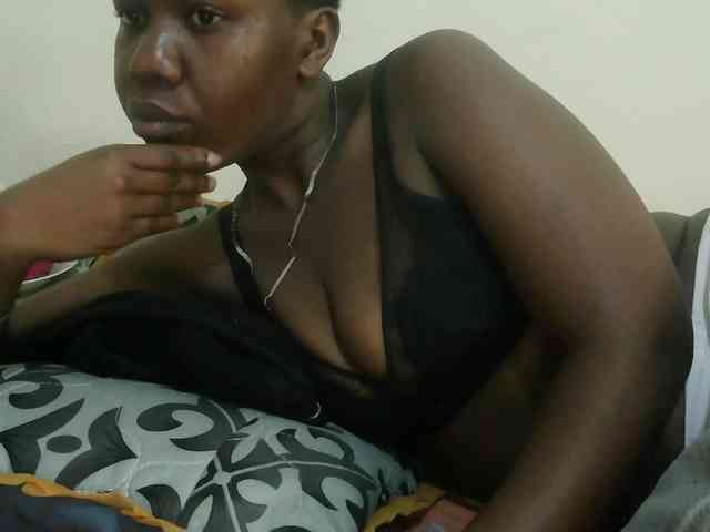 Blackdoll1 webcam