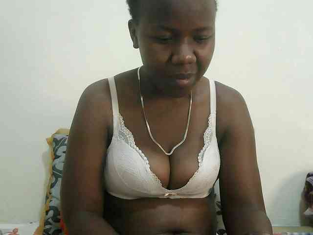 Blackdoll1 webcam