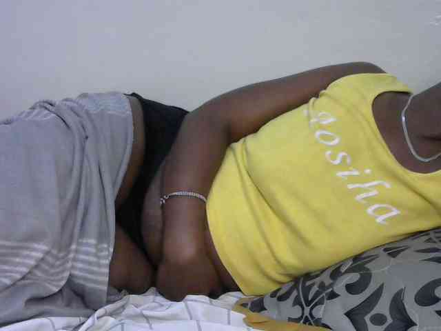 Blackdoll1 webcam