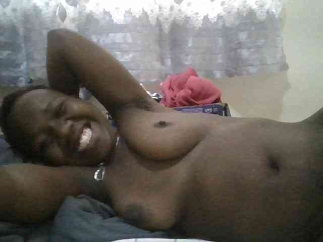 Blackdoll1 webcam