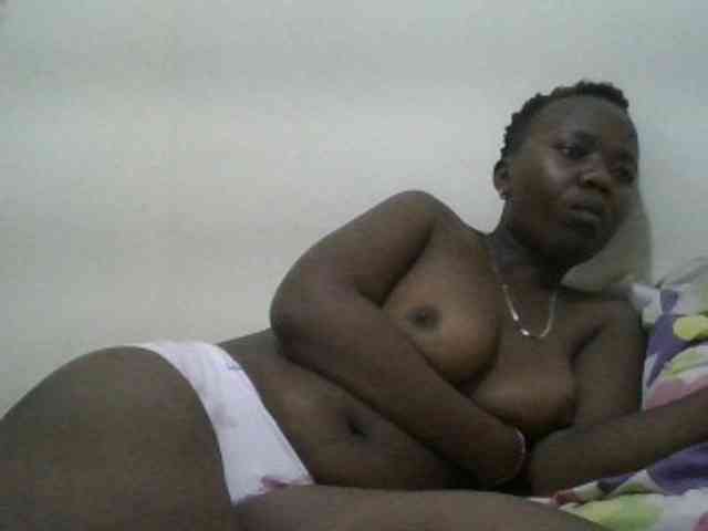 Blackdoll1 webcam