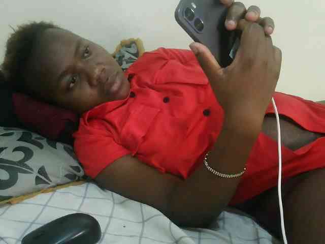 Blackdoll1 webcam