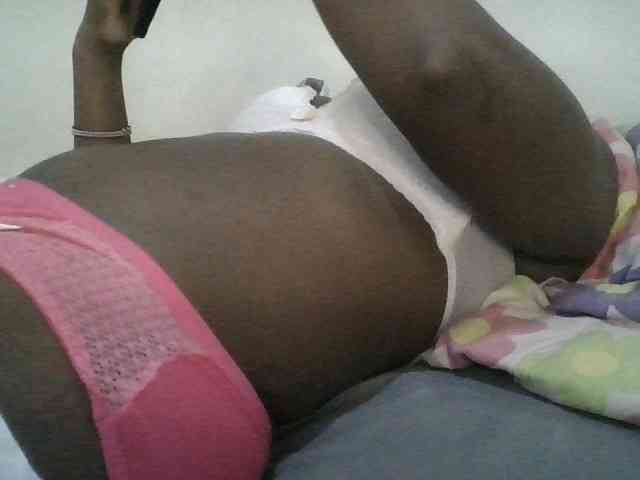 Blackdoll1 webcam