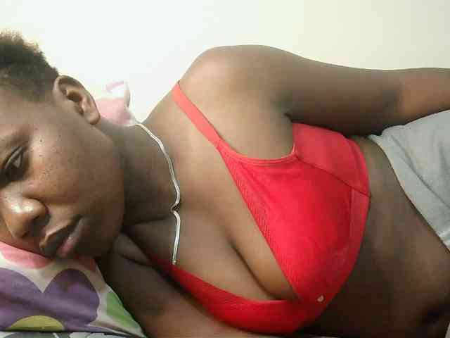 Blackdoll1 webcam