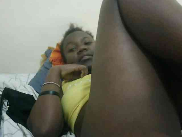 Blackdoll1 webcam