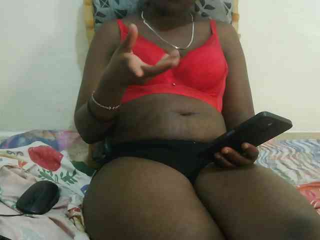 Blackdoll1 webcam