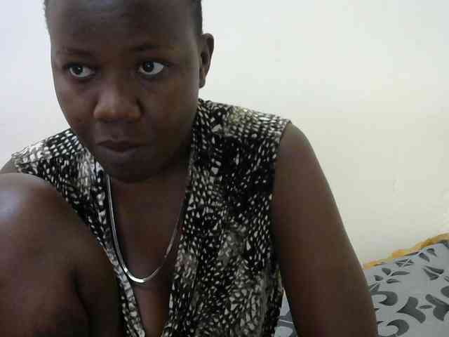 Blackdoll1 webcam