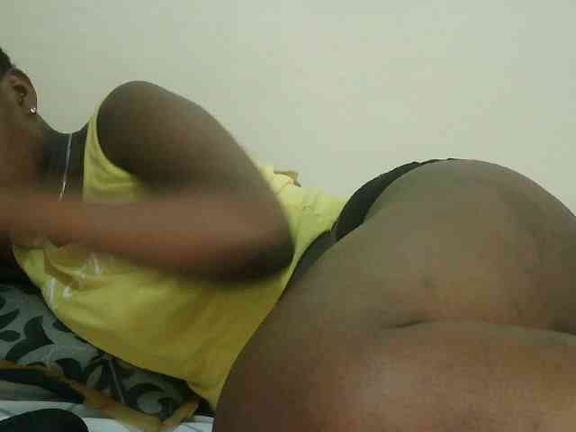 Blackdoll1 webcam