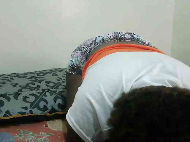 Blackdoll1 webcam