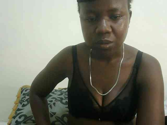 Blackdoll1 webcam