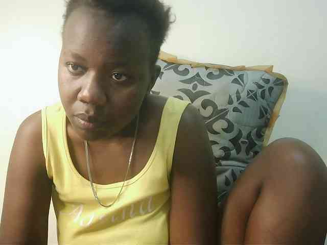 Blackdoll1 webcam