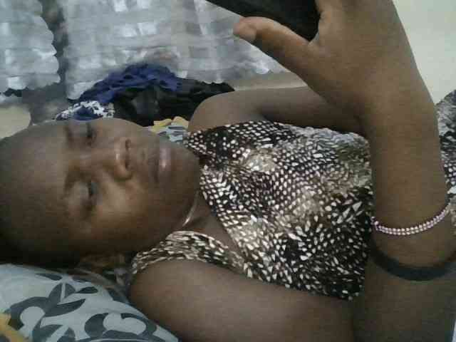 Blackdoll1 webcam