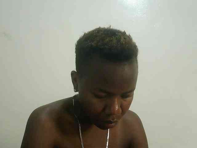 Blackdoll1 webcam
