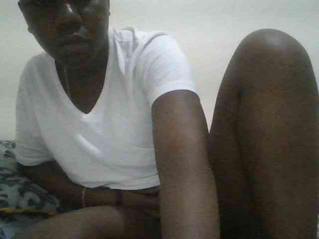 Blackdoll1 webcam