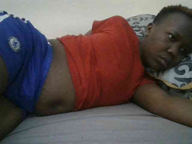 Blackdoll1 webcam
