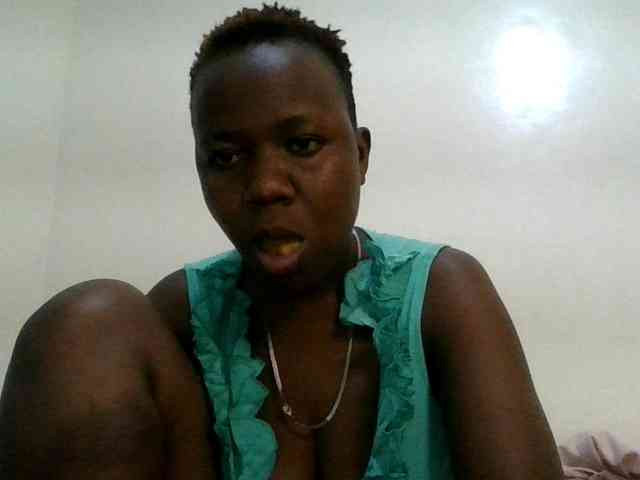Blackdoll1 webcam
