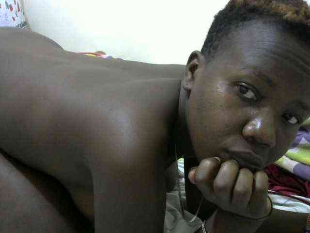 Blackdoll1 webcam