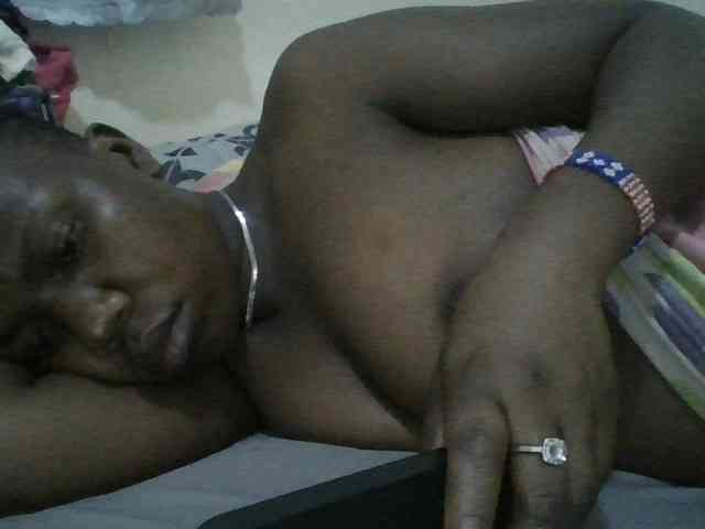 Blackdoll1 webcam
