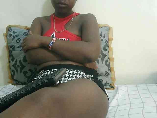Blackdoll1 webcam