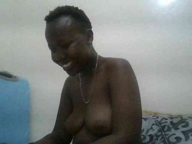 Blackdoll1 webcam