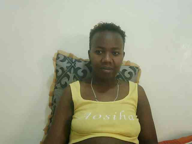 Blackdoll1 webcam