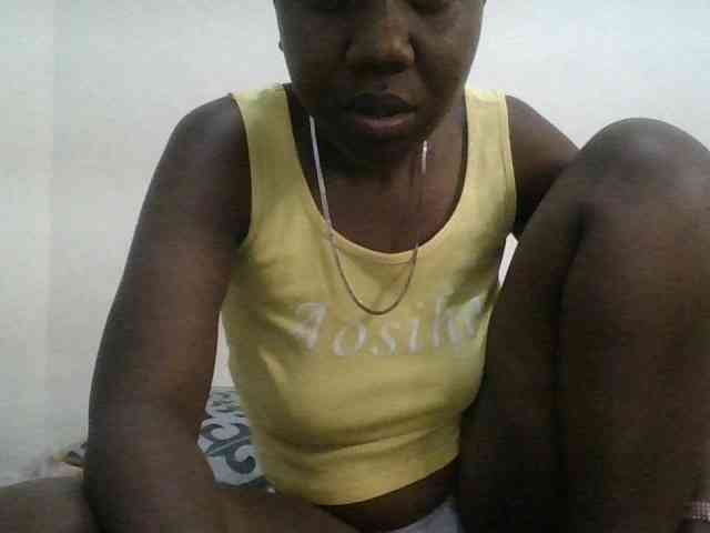 Blackdoll1 webcam