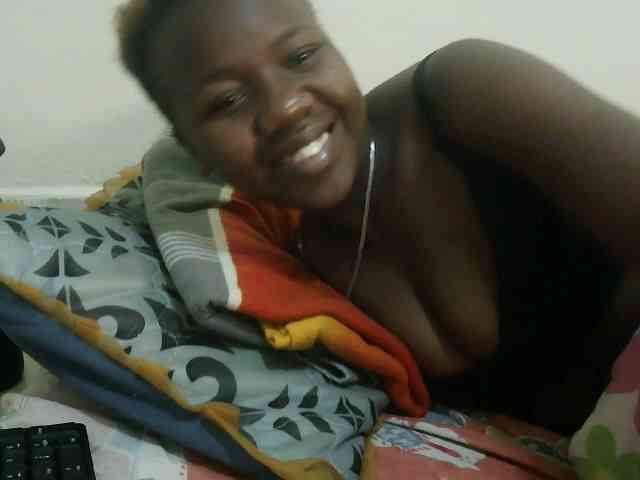 Blackdoll1 webcam