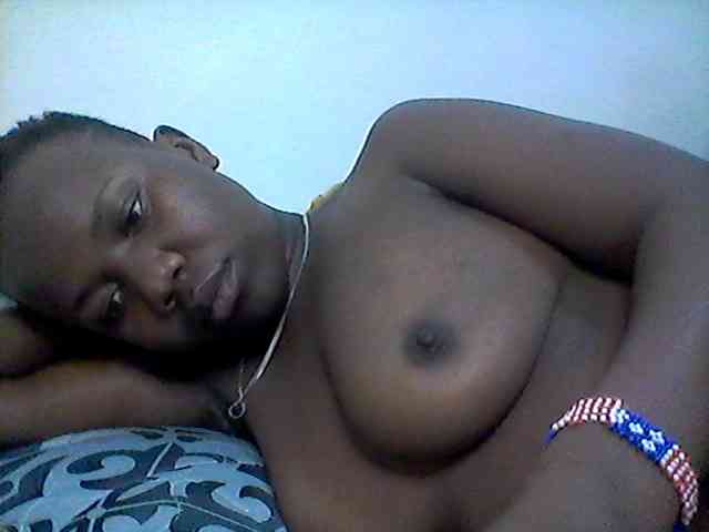 Blackdoll1 webcam
