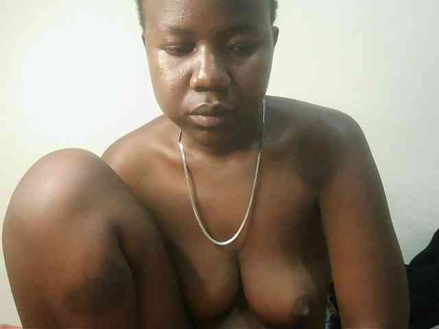 Blackdoll1 webcam