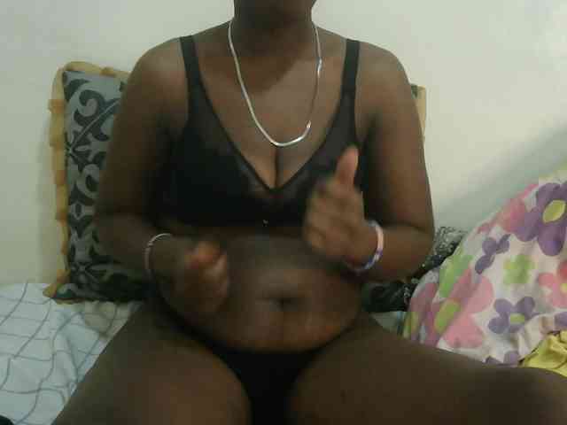 Blackdoll1 webcam