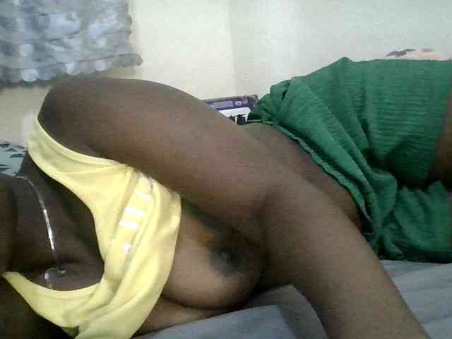 Blackdoll1 webcam