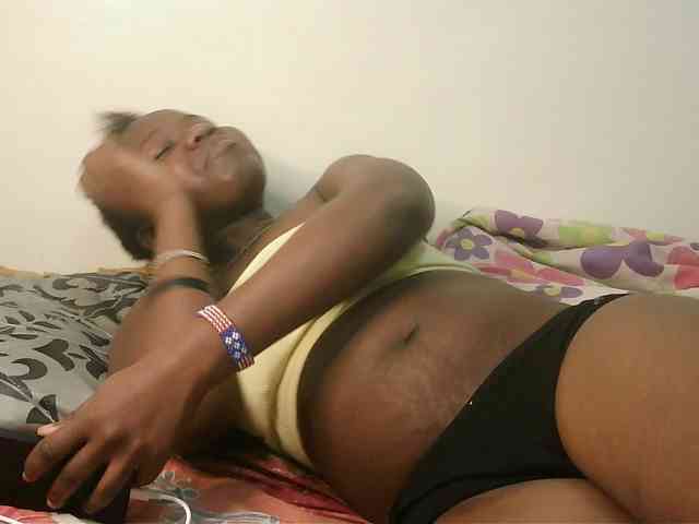 Blackdoll1 webcam