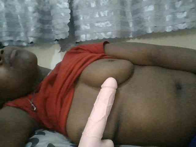Blackdoll1 webcam