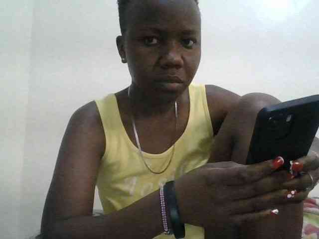Blackdoll1 webcam