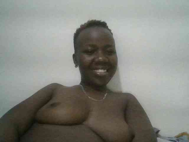 Blackdoll1 webcam