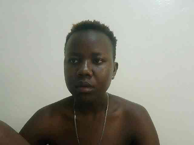 Blackdoll1 webcam