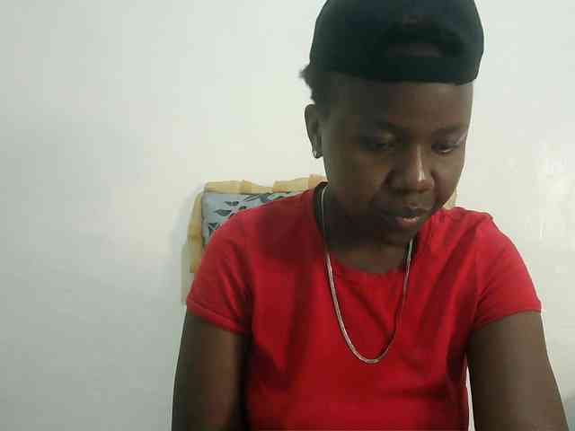 Blackdoll1 webcam