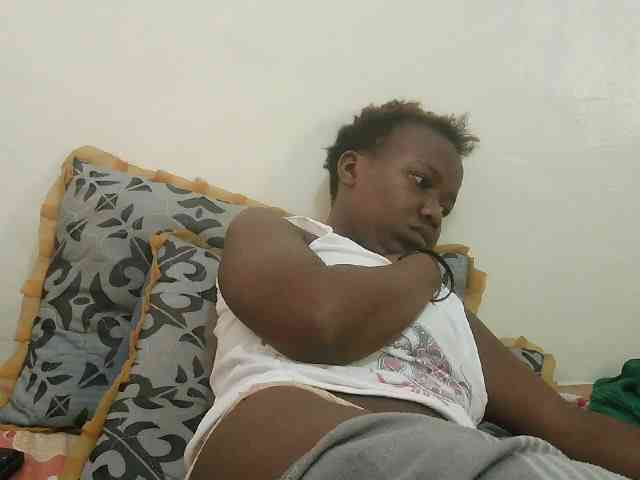 Blackdoll1 webcam