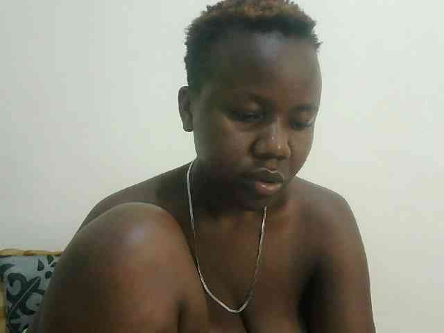 Blackdoll1 webcam
