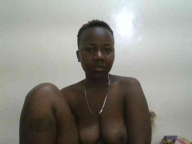 Blackdoll1 webcam