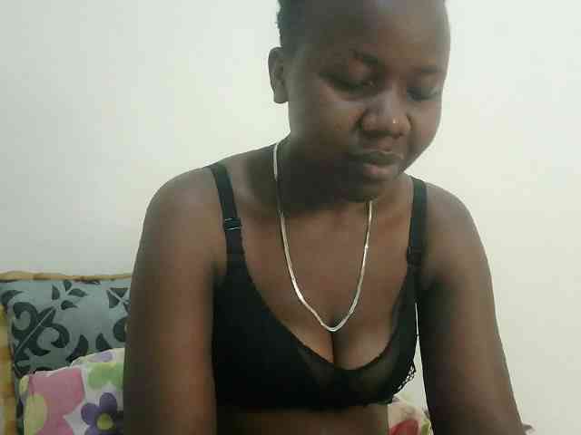 Blackdoll1 webcam