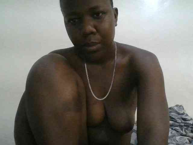 Blackdoll1 webcam