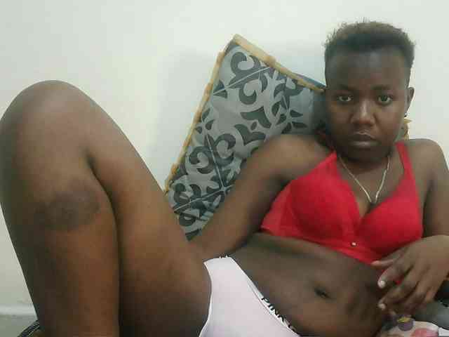 Blackdoll1 webcam
